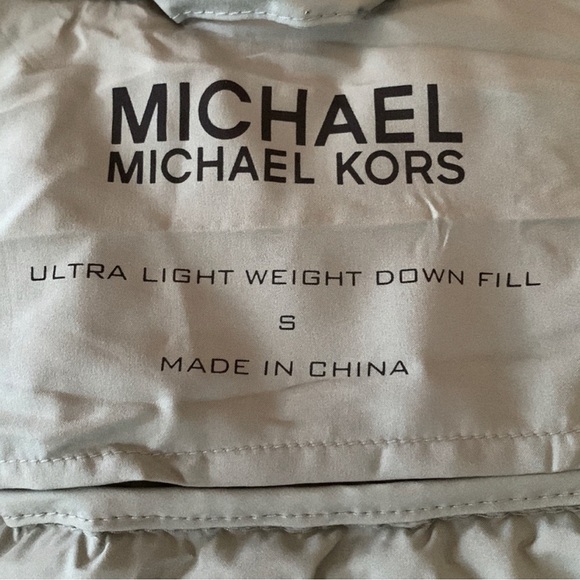 Michael Kors ultra light weight down fill - Picture 6 of 7